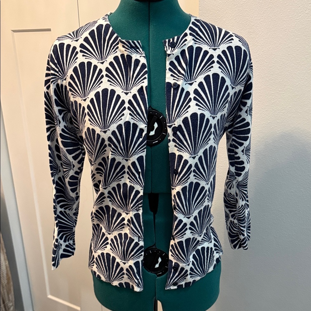 Merona Navy and White Shell Pattern Sweater